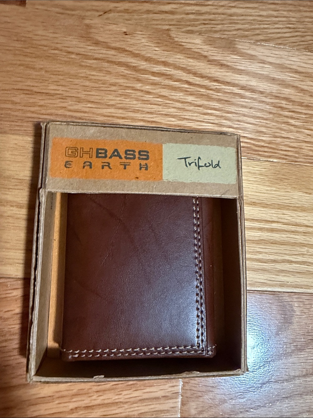 Bass Brown Trifold Leather Card & Key Holder